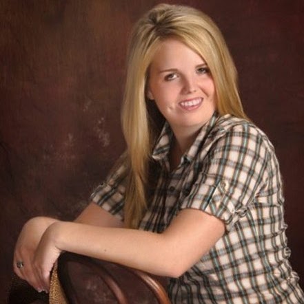 Caroline Garner Photo 12