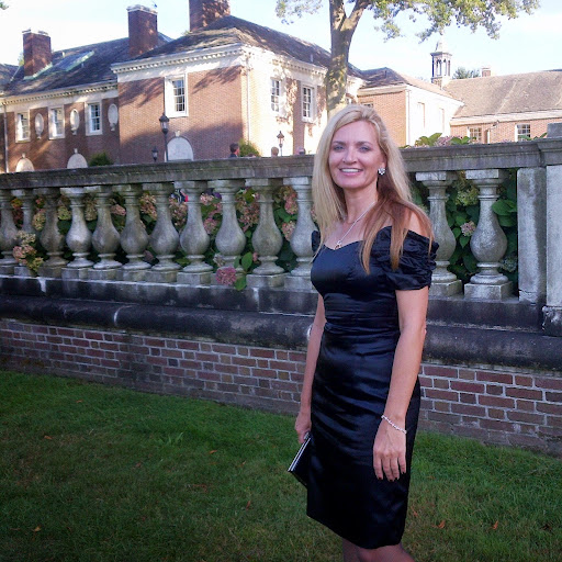 Catherine Barrett Photo 31