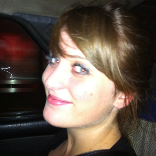 Caroline Bos Photo 8