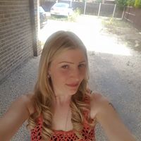 Julie Meszaros Photo 9