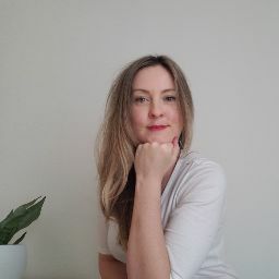 Julie O'Connor Photo 21