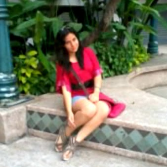 Valentina Almeida Photo 15