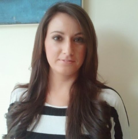 Laura Mccallum Photo 19
