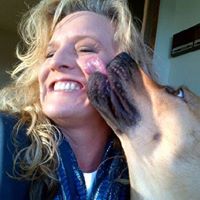 Kelly Pfeiffer Photo 27