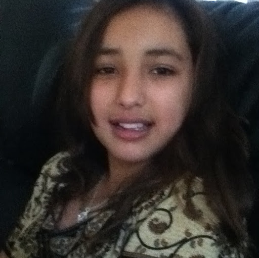 Sarah Rahimi Photo 6