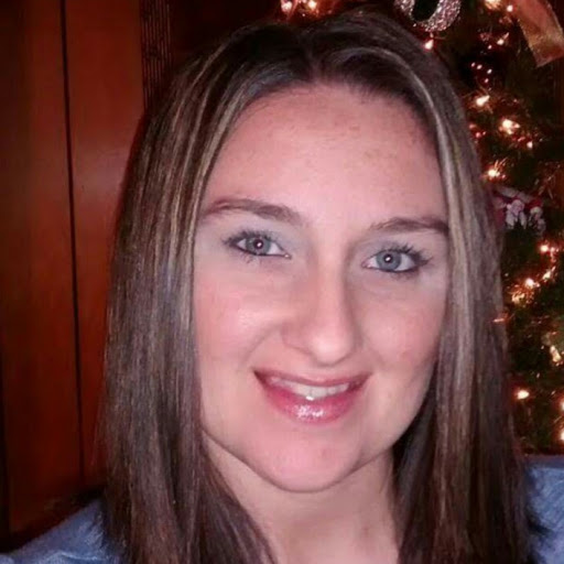 Angela Briggs Photo 24