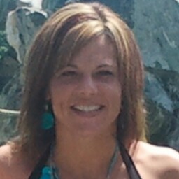 Jessica Benton Photo 26