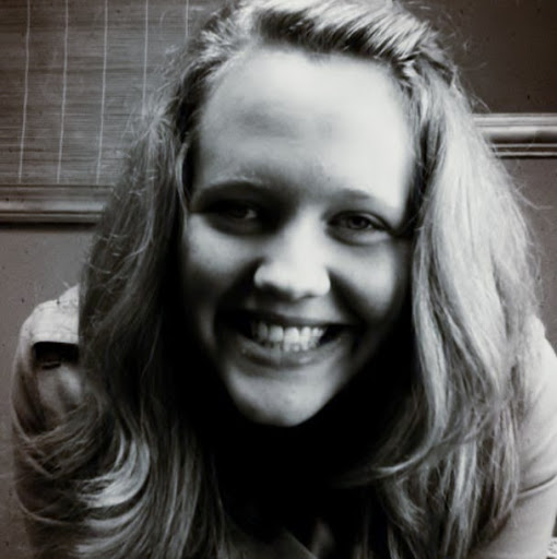 Stephanie Houser Photo 33