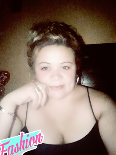 Maria Estrada Photo 38