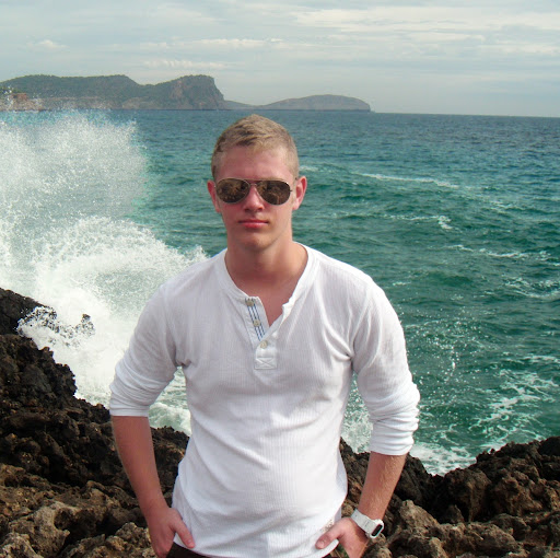 Sam Moeller Photo 22
