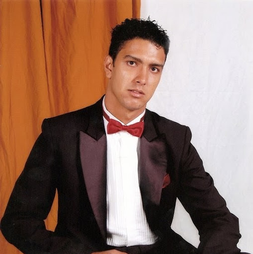 Everton Dias Photo 14