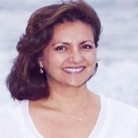 Elizabeth Kernan Photo 4
