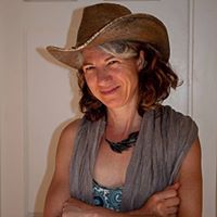 Cynthia Major Photo 29