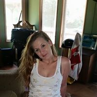 Stephanie Newland Photo 28