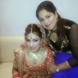Pooja Sawhney Photo 13