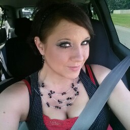 Jess Tibbs Photo 9