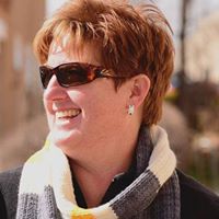 Amy Stanton Photo 19