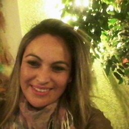 Eve Fernandez Photo 24