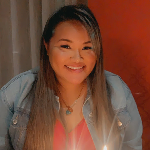 Linda Tran Photo 22