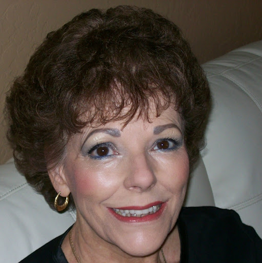 Betty Thompson Photo 26