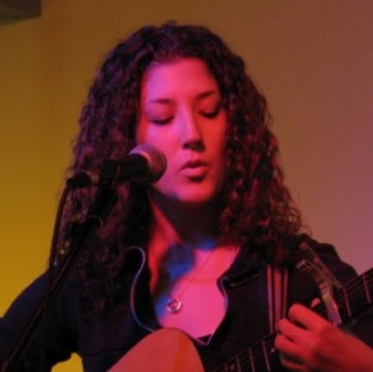 Tara Brown Photo 26