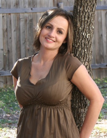 Glenda Bell Photo 29