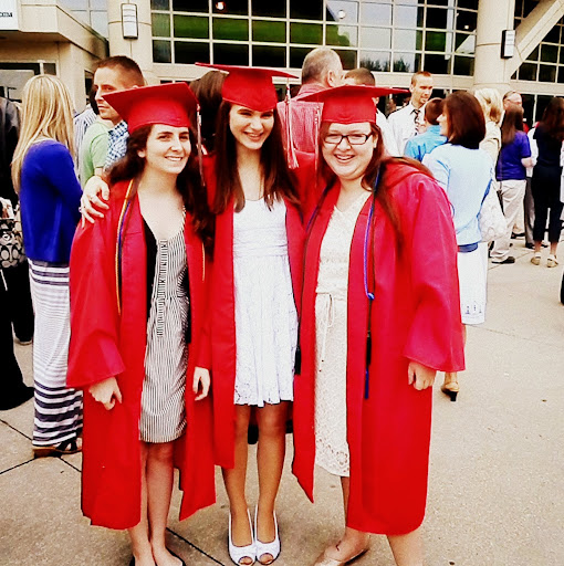 Erin Hines Photo 23
