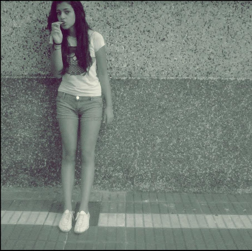 Julia Guillen Photo 14