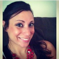 Michelle Stefano Photo 16