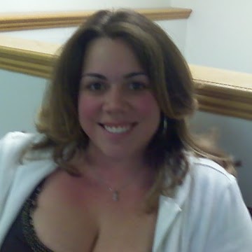 Renee Quinn Photo 20