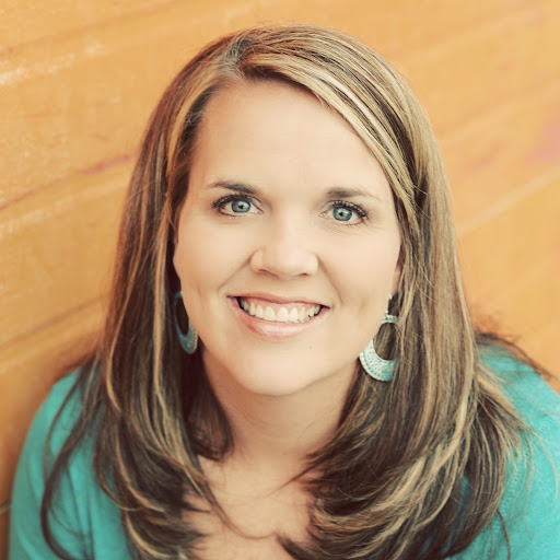 Emily Bingham Photo 16