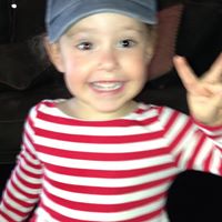 Nora Roach Photo 9