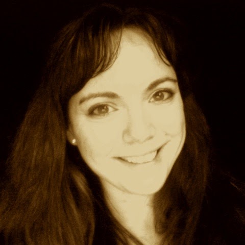 Stephanie Long Photo 41