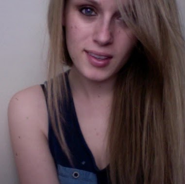 Amanda Rogers Photo 26