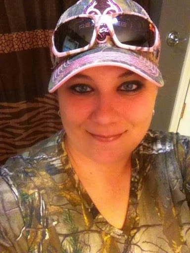 Stephanie Tittle Photo 16