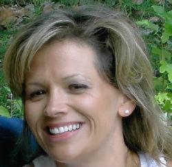 Angela Huffman Photo 23