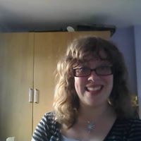 Ruth Faulkner Photo 24