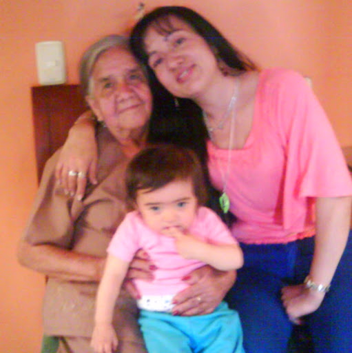 Jaqueline Gomez Photo 27