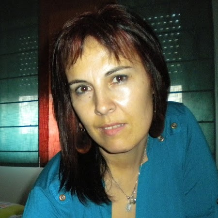 Laura Lago Photo 19