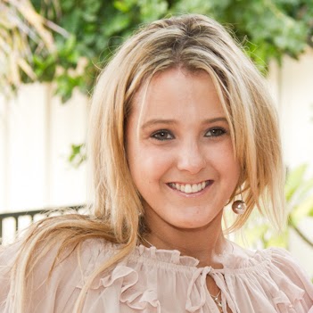Shannon Thomson Photo 30