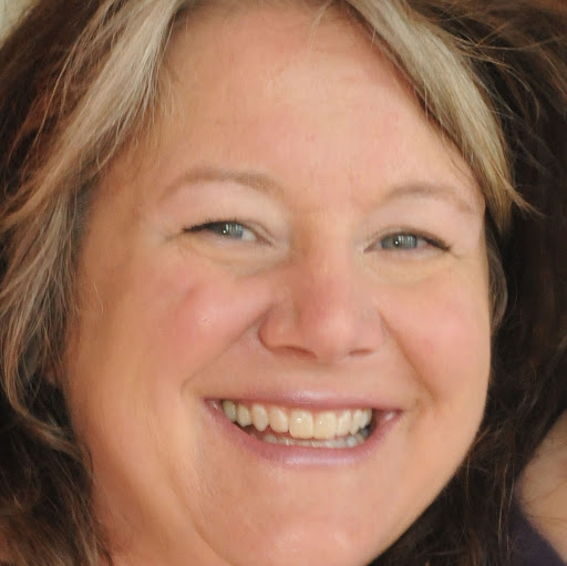 Elizabeth Topliffe Photo 4