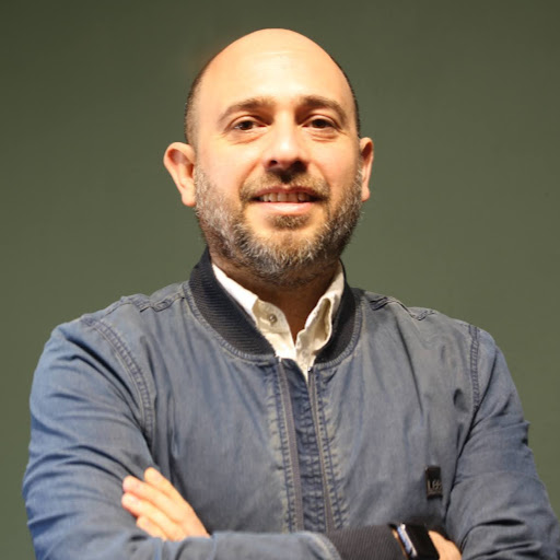 Manuel Bazan Photo 17