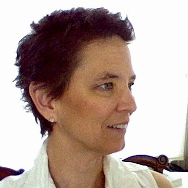 Lucinda Brown Photo 21