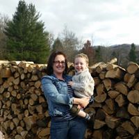 Lindsay Simpson Photo 37