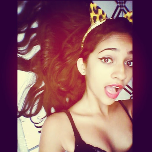 Lara Caldas Photo 4
