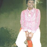 Sarah Nanfuka Photo 6