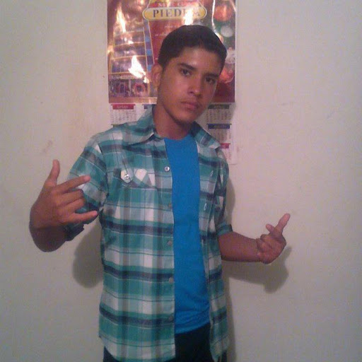 Steven Cervantes Photo 21
