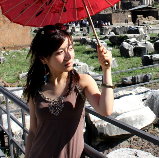 Maggie Xu Photo 22