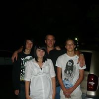 Cameron Bowles Photo 4