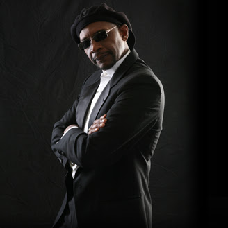 Theo Scott Photo 22